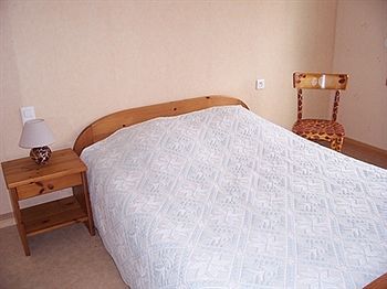Hotel Le Relais Du Coustoubi Campouriez Bagian luar foto